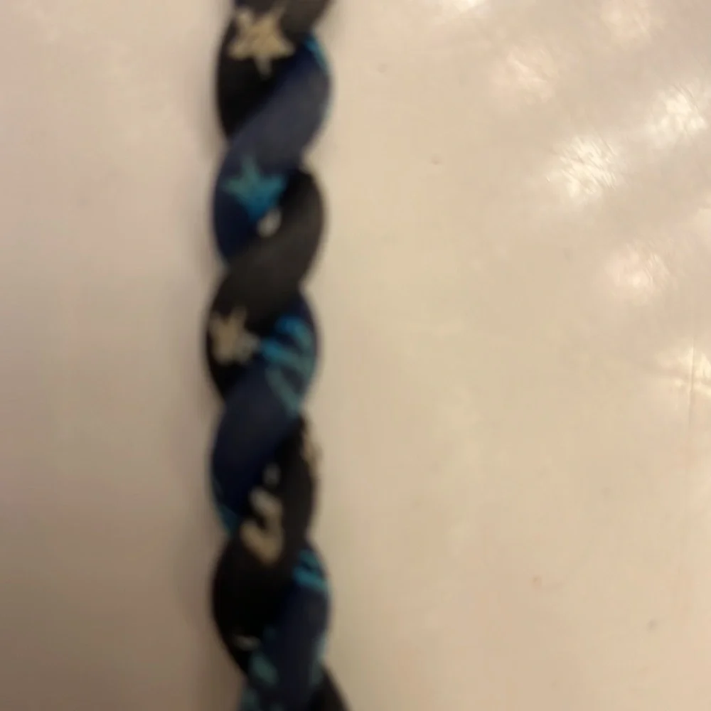 Phiten baseball necklace - Picture 3 of 3